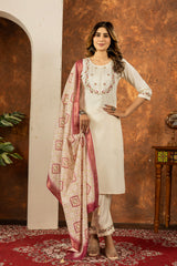 ELEGANT OFF-WHITE EMBROIDERED FESTIVAL SUIT SET WITH PRINTED DUPATTA