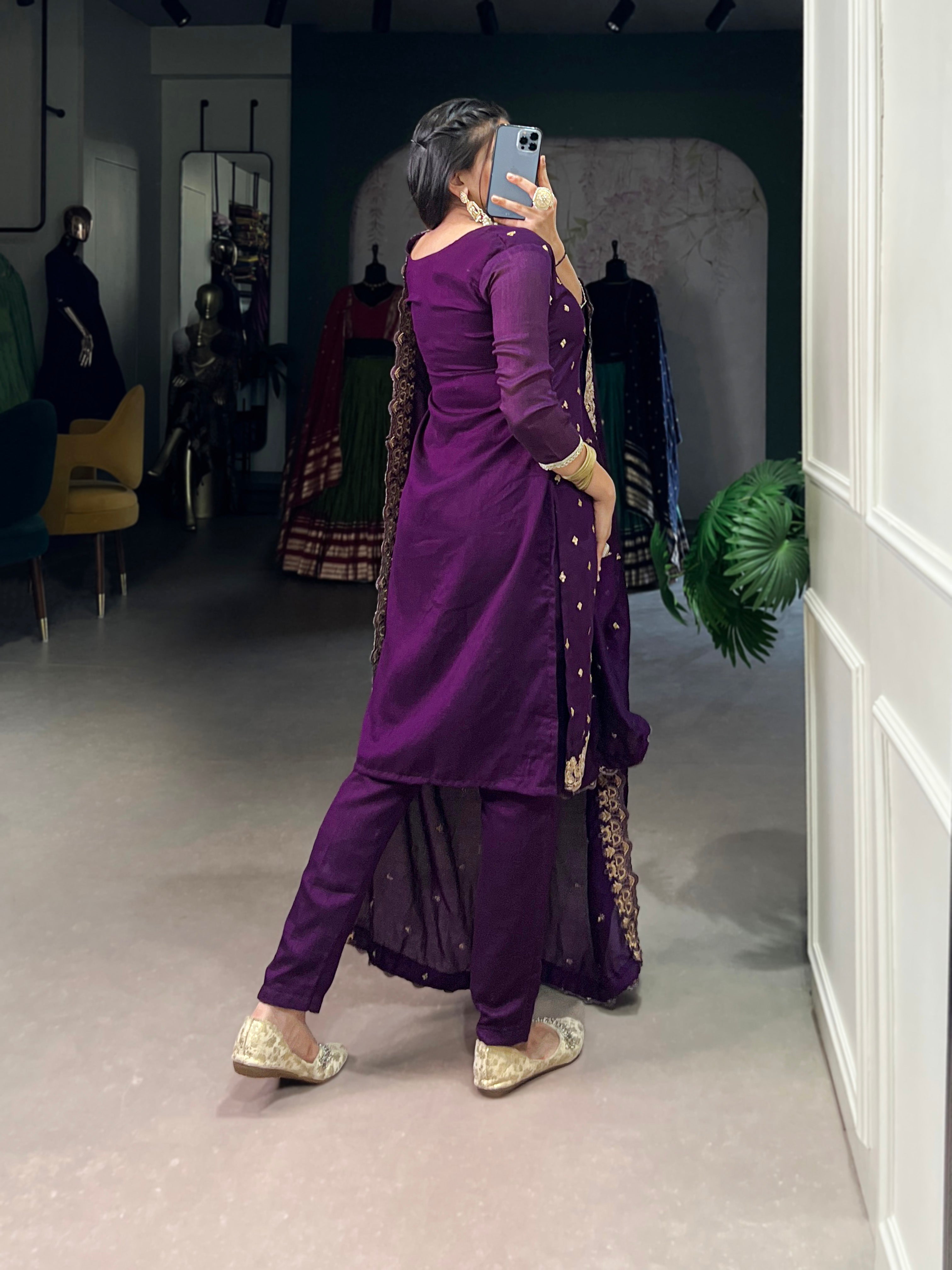 Women's Vichitra Silk Embroidered Kurta With Dupatta & Bottom