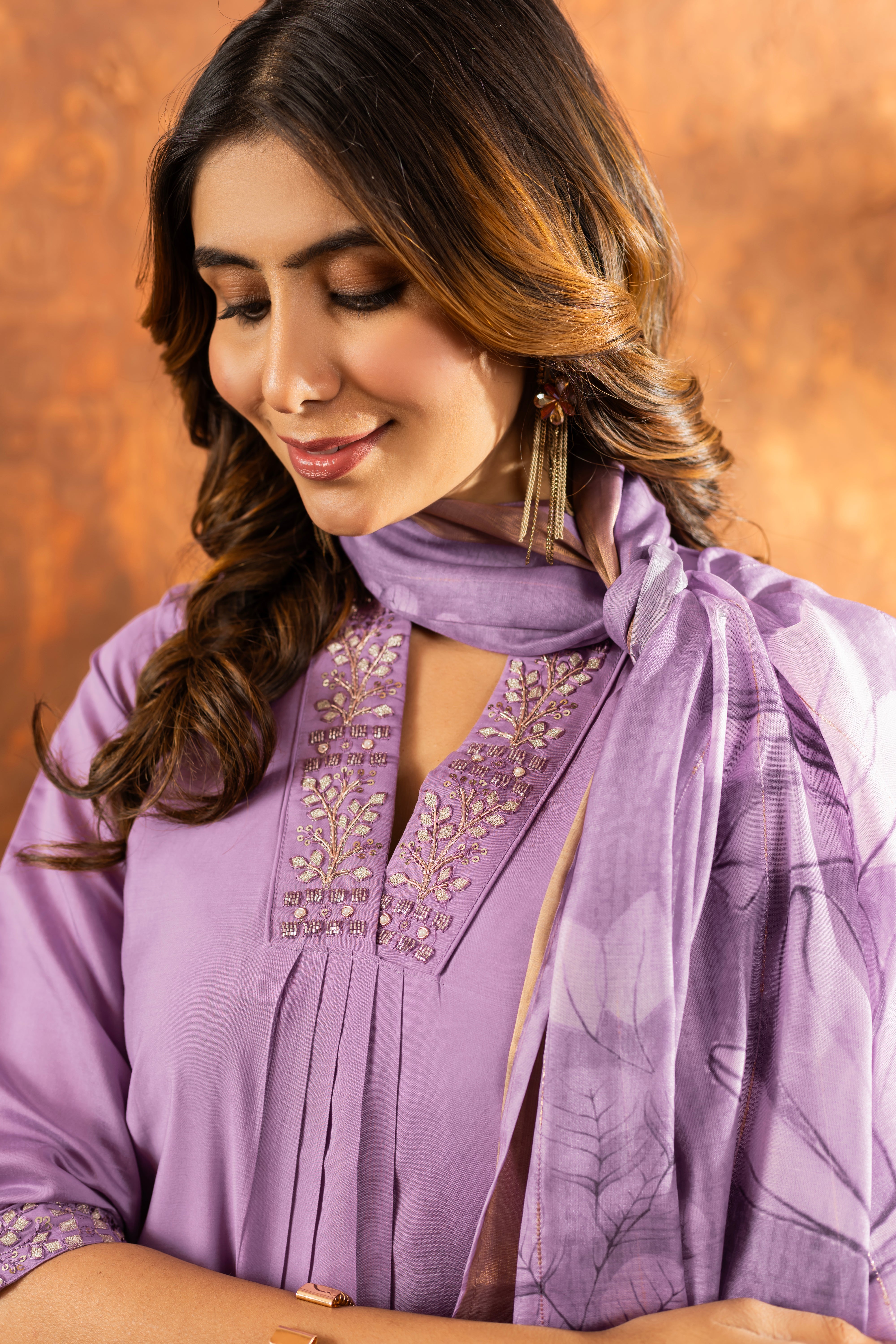 BEAUTIFUL LAVENDER STRAIGHT KURTA SET WITH PRINTED DUPATTA