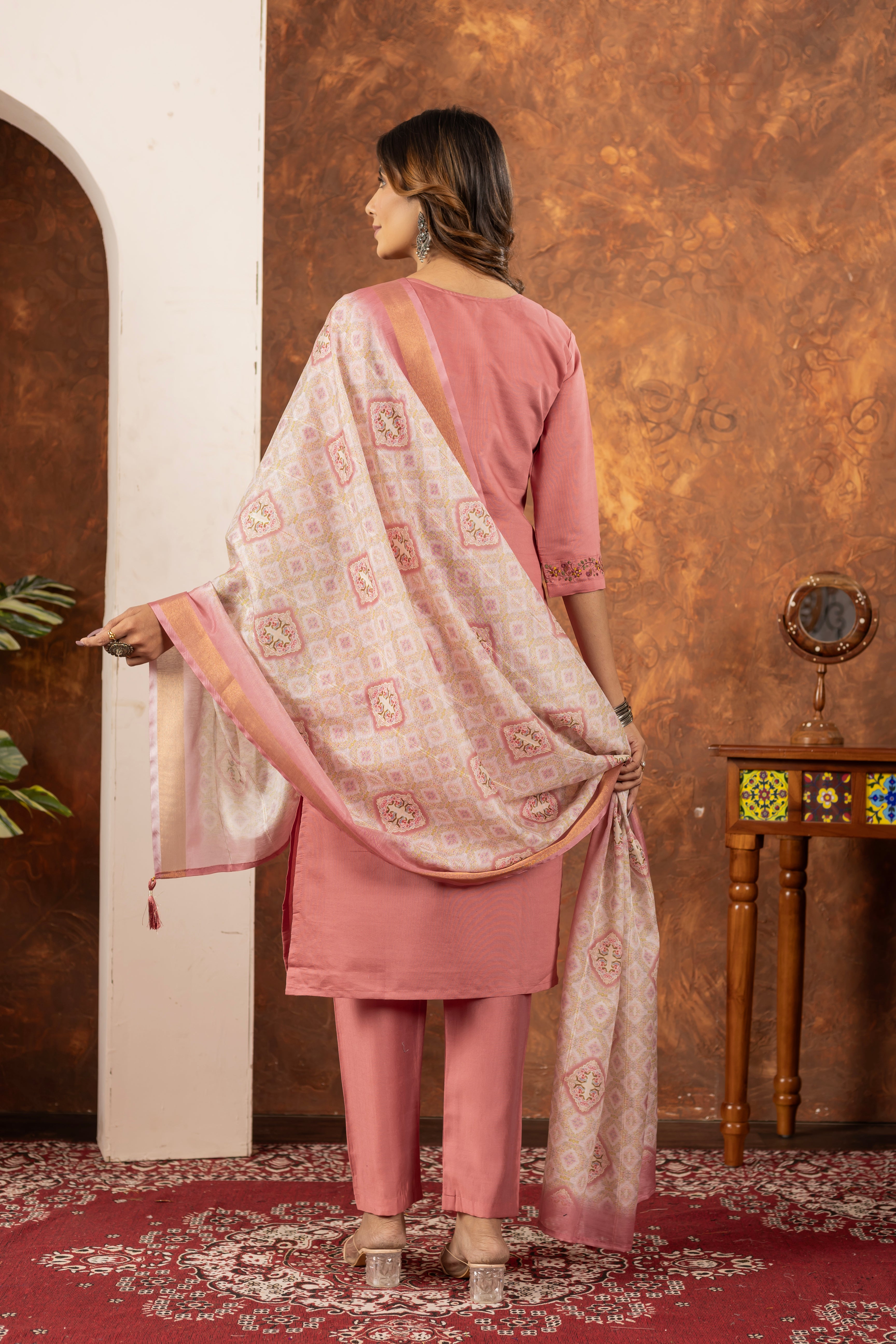 ELEGANT PEACH EMBROIDERED FESTIVAL SUIT SET WITH PRINTED DUPATTA