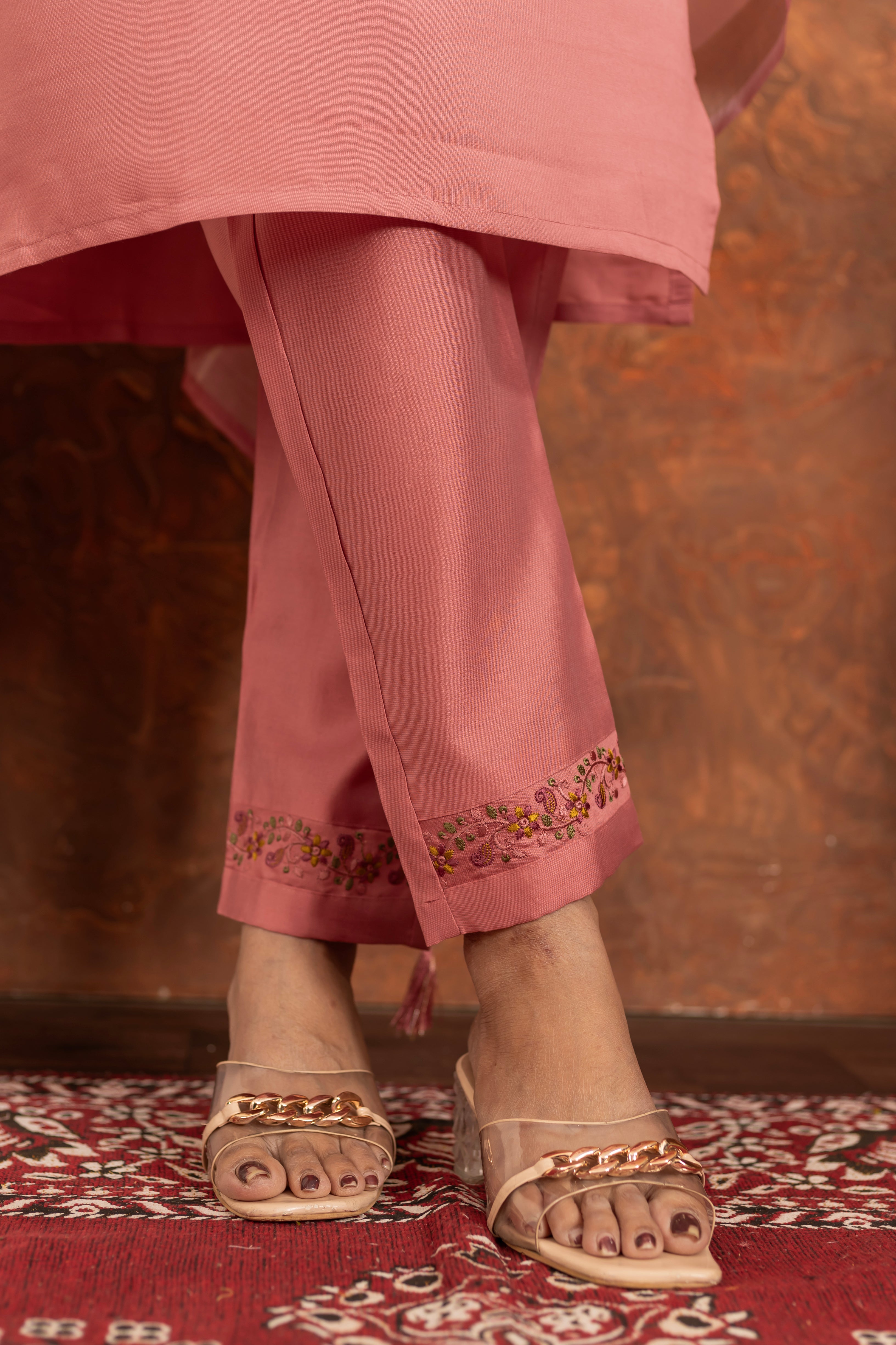 ELEGANT PEACH EMBROIDERED FESTIVAL SUIT SET WITH PRINTED DUPATTA