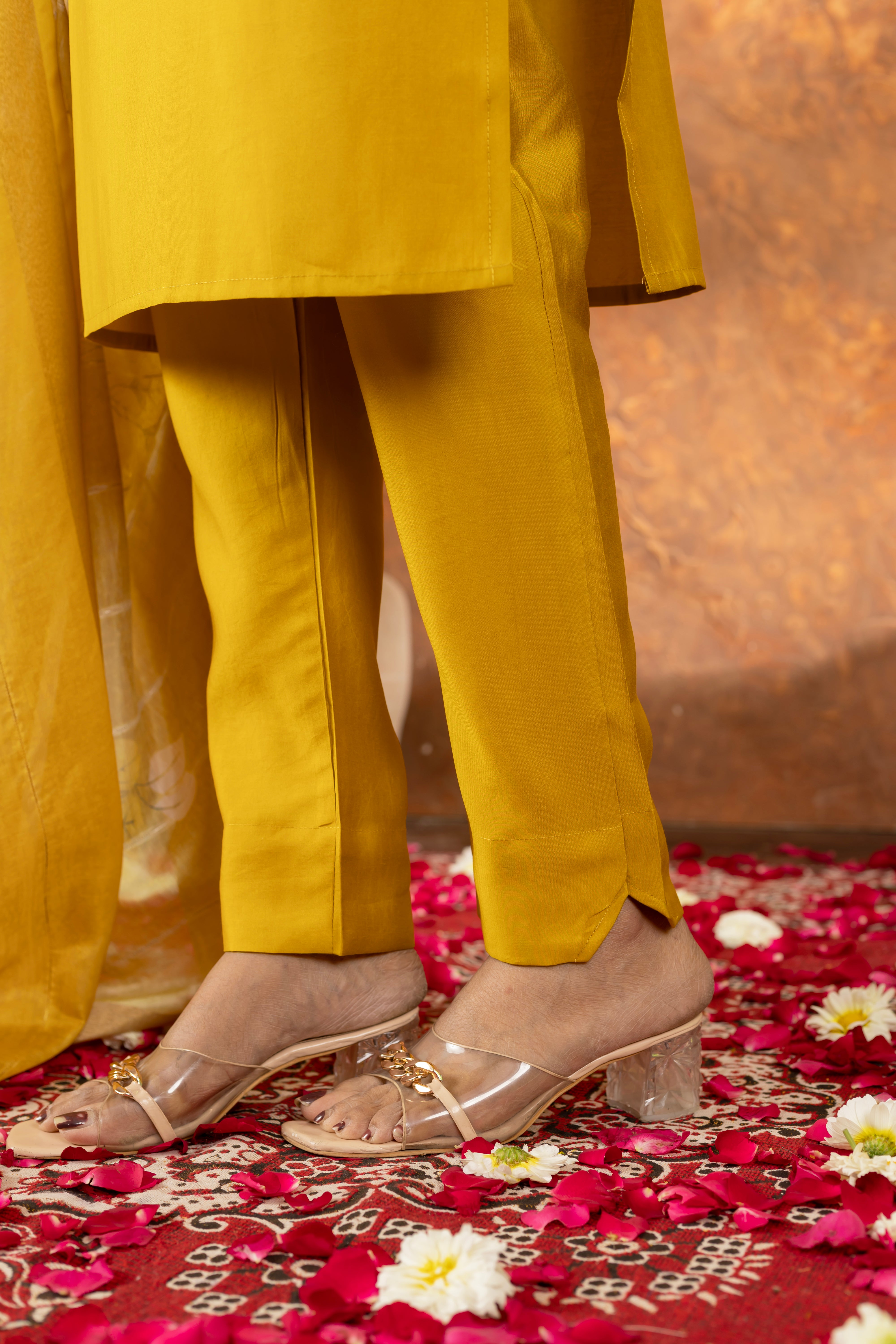 MUSTARD YELLOW EMBROIDERED KURTA PANT SET WITH FLORAL DUPATTA