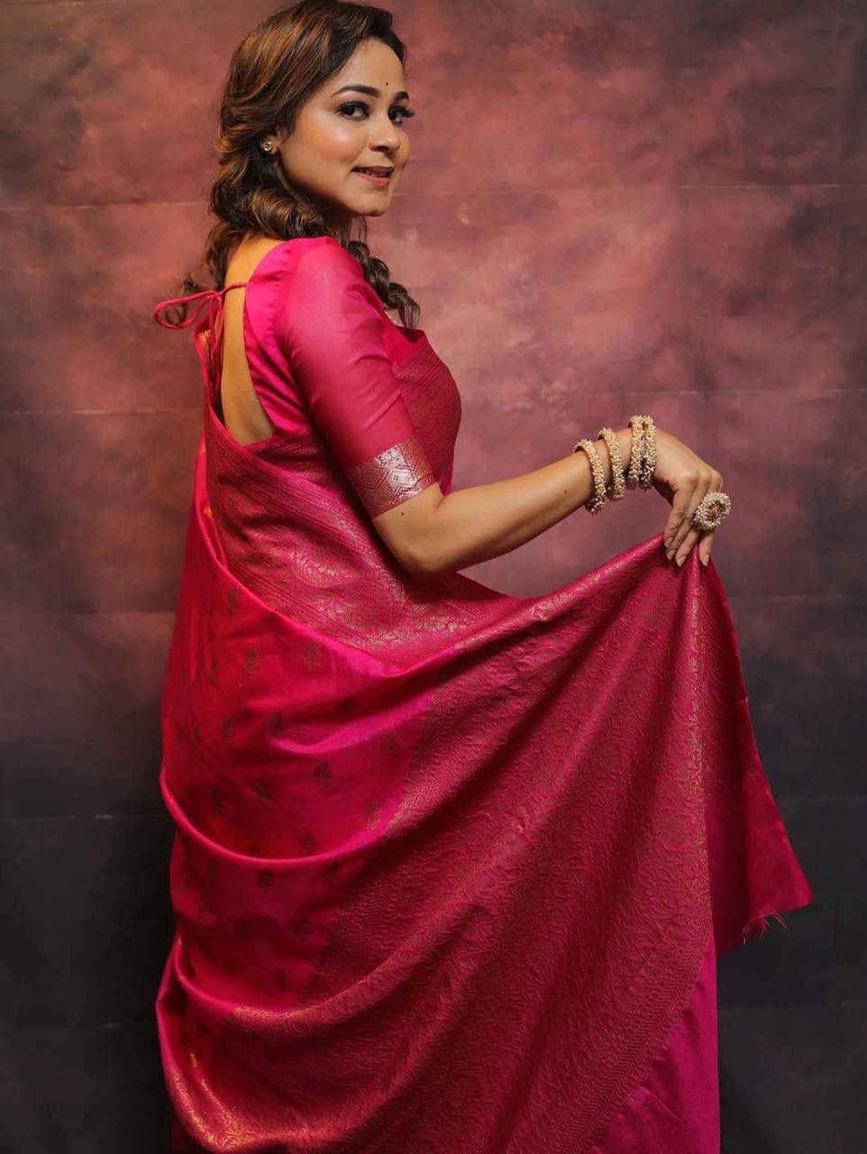 JAZZY DARK PINK SOFT SILK SAREE WITH APPEALING BLOUSE PIECE