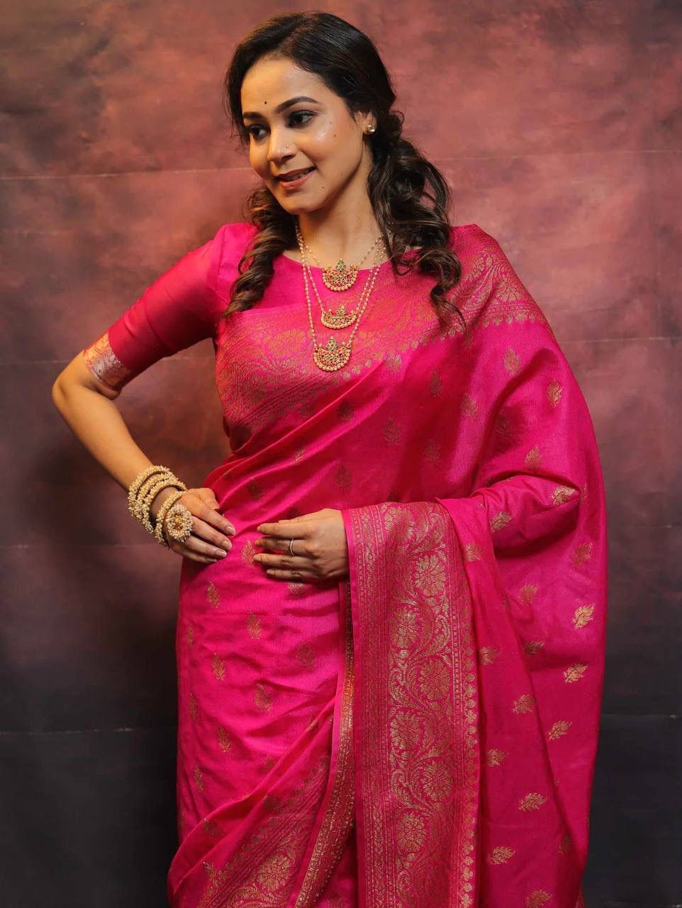 JAZZY DARK PINK SOFT SILK SAREE WITH APPEALING BLOUSE PIECE