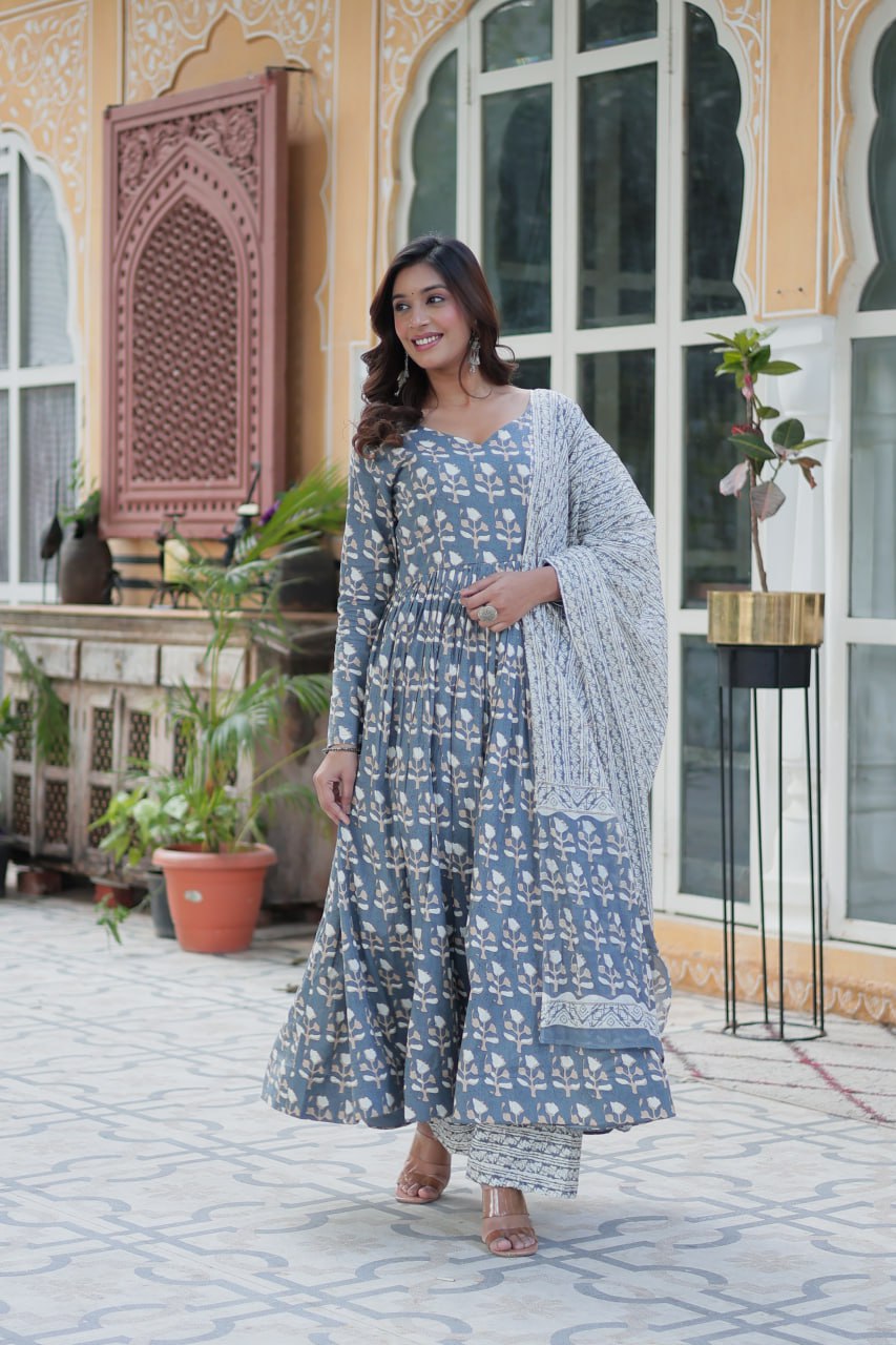 Elegant Cotton Kurti Pant With Dupatta For Everyday Comfort