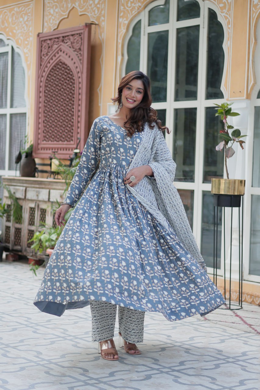 Elegant Cotton Kurti Pant With Dupatta For Everyday Comfort