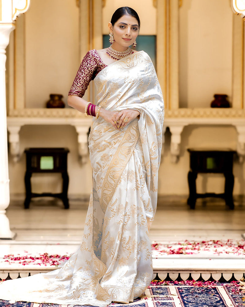 SNAPPY OFF WHITE SOFT SILK SAREE WITH TRANSCENDENT BLOUSE PIECE