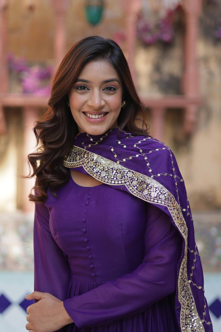 Tantalizing Purple Georgette Reception Wear Gown With Dupatta