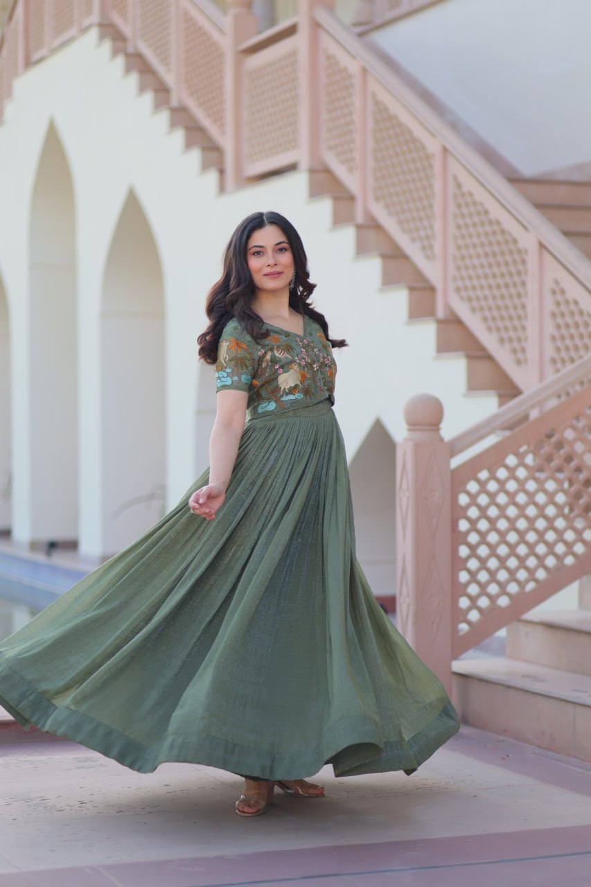 Designer Silver Crunchy readymade Koti Gown