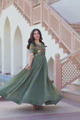 Designer Silver Crunchy readymade Koti Gown