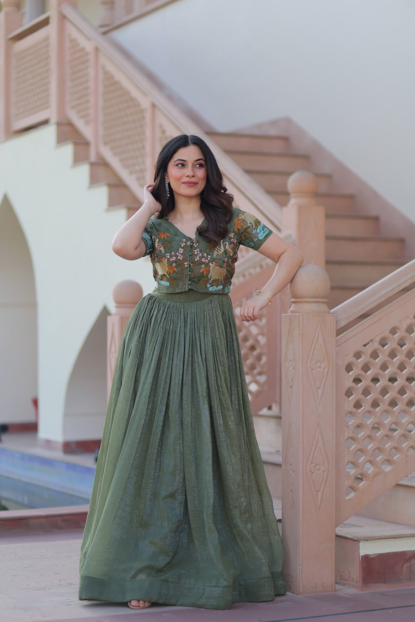 Designer Silver Crunchy readymade Koti Gown