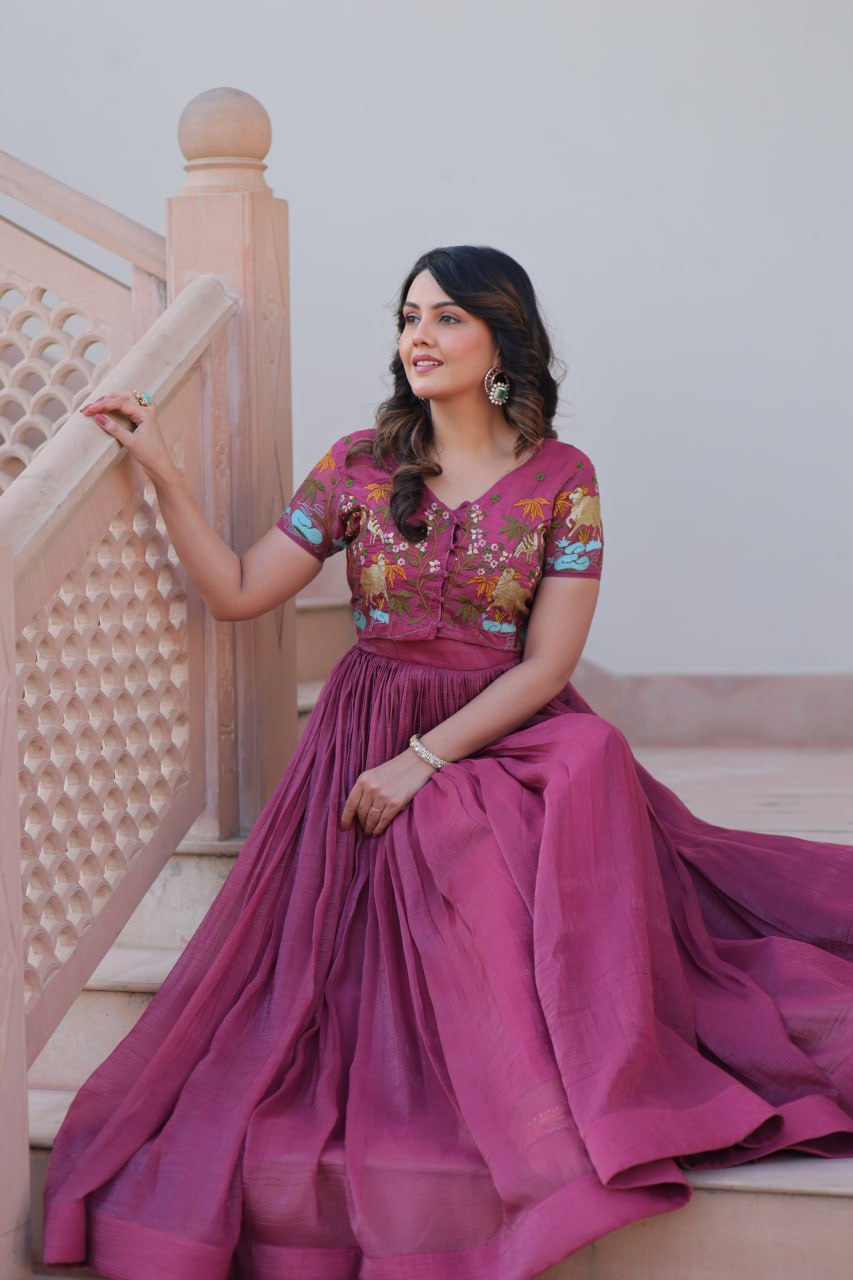Designer Silver Crunchy readymade Koti Gown